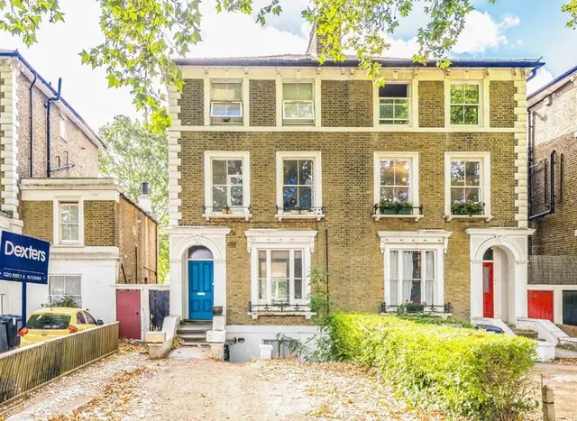 Chiswick High Road, Chiswick, W4, photo 1