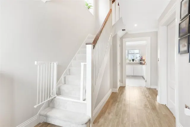 Photo 2 — Farm Way, Worcester Park, KT4 8RZ