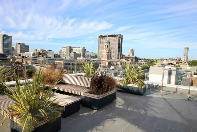 Photo 3 — Green Dragon House, High Street, Croydon