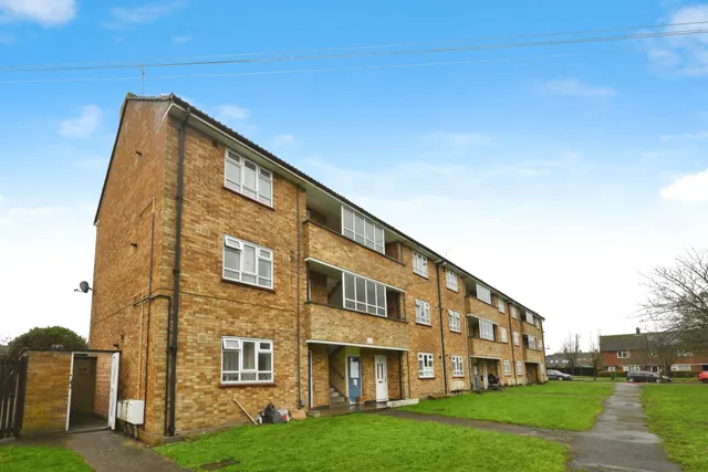 Tudor Way, Hertford, photo 1