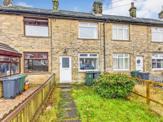 Manywells Crescent, Cullingworth, BD13, photo 1