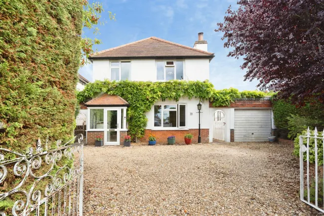 Linden Road, Bognor Regis, PO21, photo 1