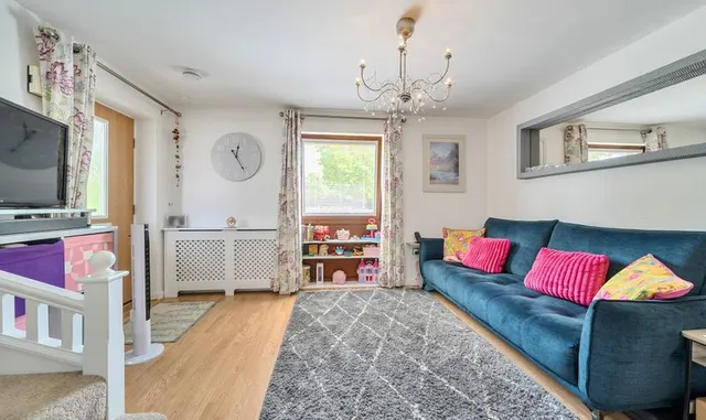 Photo 3 — Pelman Way, Epsom, KT19