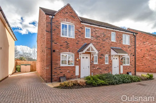 Kingcup Close, Catshill, Bromsgrove, Worcestershire, B61 0GH, photo 1