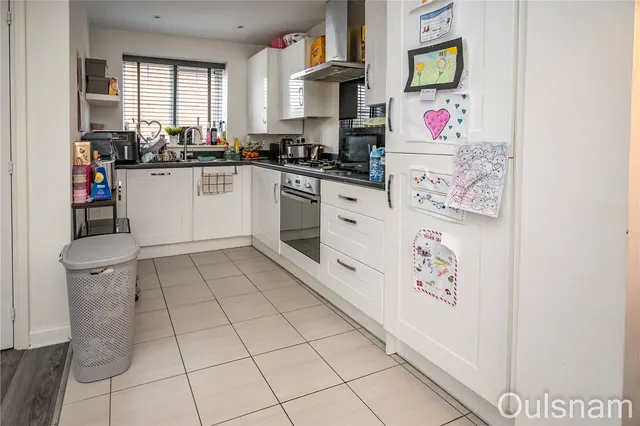 Photo 3 — Kingcup Close, Catshill, Bromsgrove, Worcestershire, B61 0GH