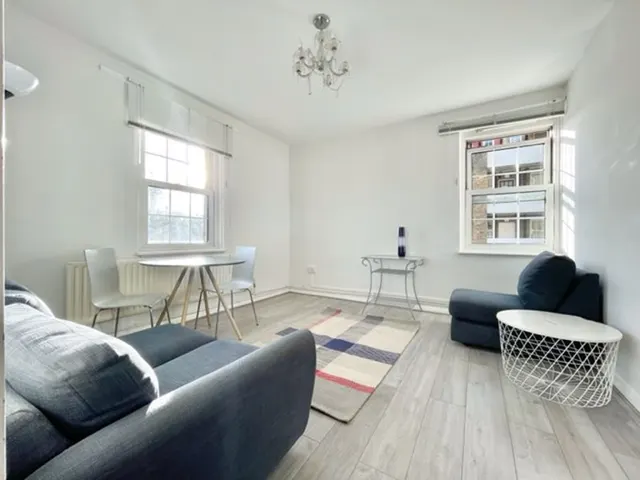 Doddington Grove, London SE17 3TB, photo 1