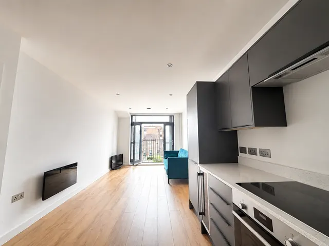 Photo 2 — Queensbridge Drive, Ramsgate, Kent, CT11 9TU