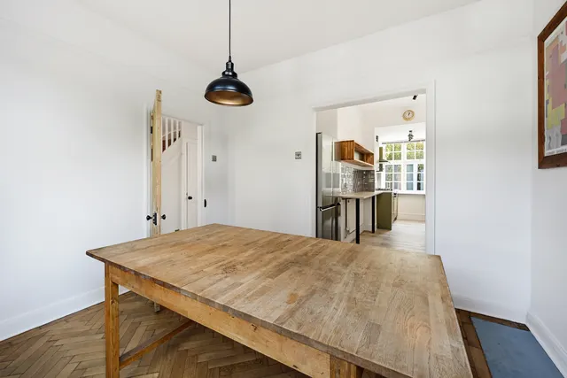 Holyoake Walk, Ealing, W5, photo 2