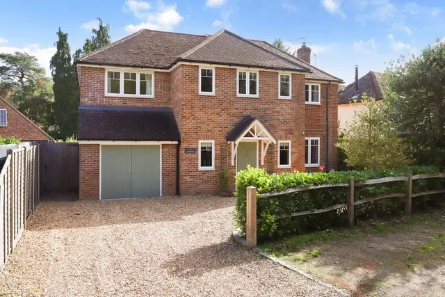 Sandy Lane, Farnham, GU10, photo 1