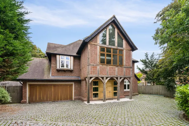 Fairmile Lane, Cobham, KT11, photo 3