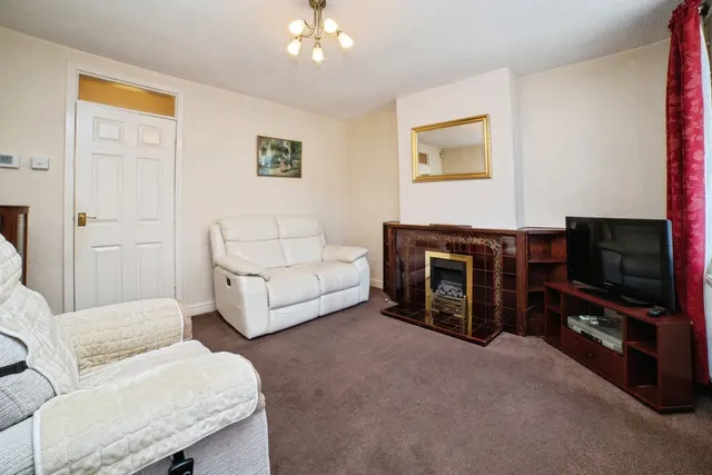 Thorn Terrace, Mansfield, NG18, photo 3
