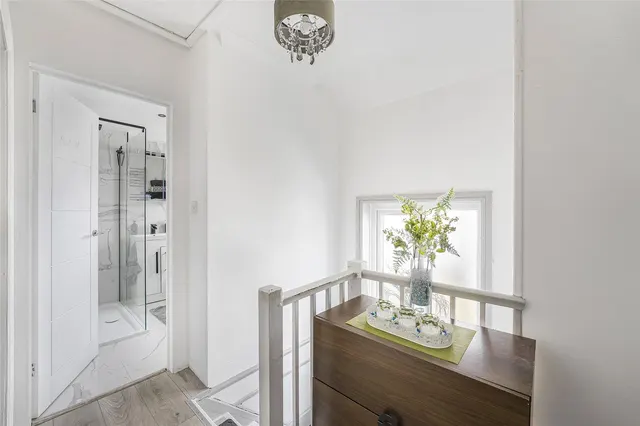 Alamein Road, Swanscombe, DA10, photo 3