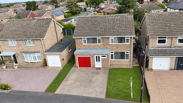 Fir Avenue, Bourne, photo 2