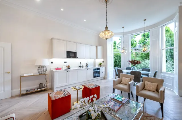 Photo 3 — Warrington Crescent, Maida Vale, London, W9