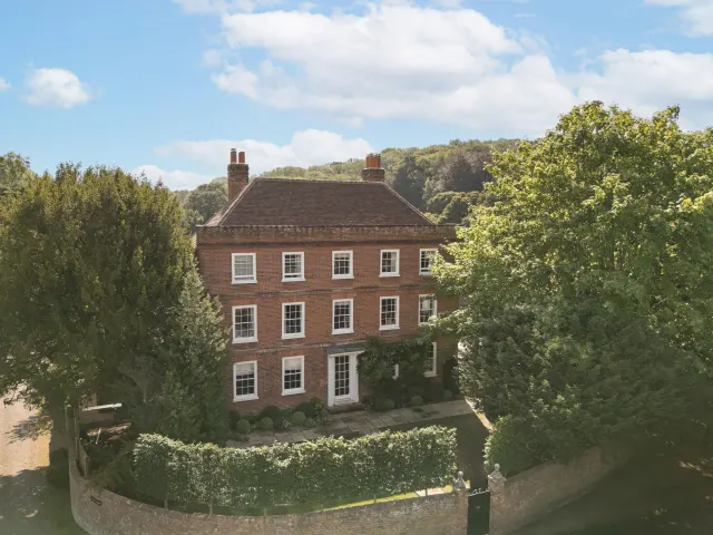 7 bedroom property, Village Lane, SL2