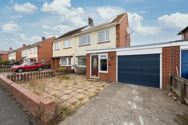 Hartlands, Bedlington, NE22 6JF, photo 1