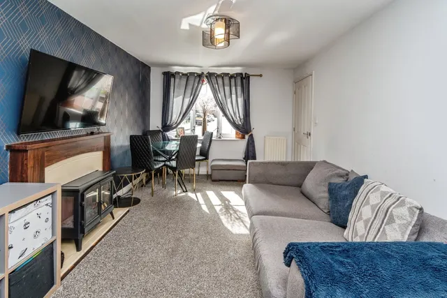 Bickley Road, Bilston, WV14, photo 3