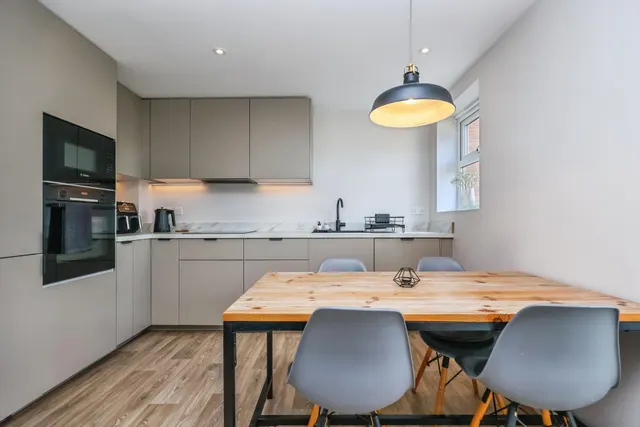 Cartwright Way, Beeston, NG9, photo 2