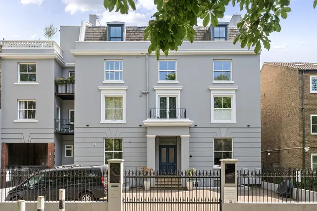 Photo 3 — Clapham Common South Side, Clapham, London, SW4