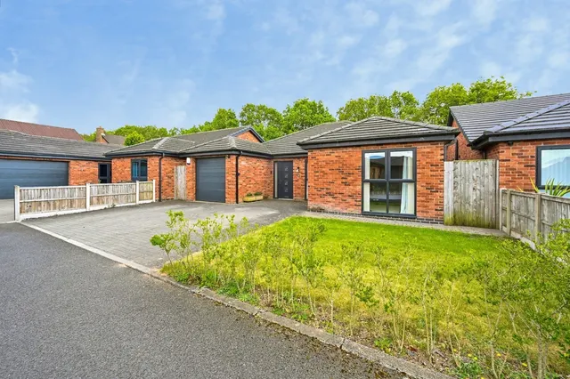 Bransdale Heights, Forest Town, Mansfield, Nottinghamshire, NG19, photo 1