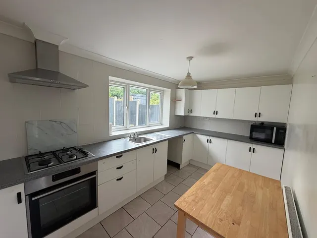 Photo 2 — Crewe Road, Castleford