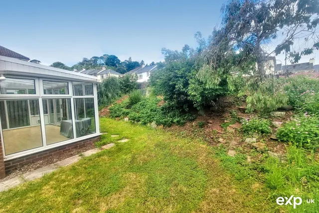 Photo 2 — Washington Close, Paignton, TQ3 2QJ