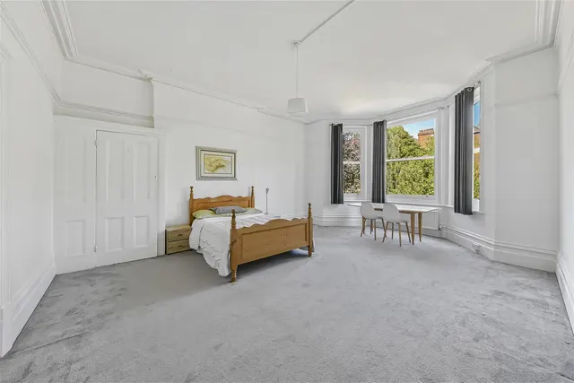 Photo 3 — Compayne Gardens, London NW6 3DH