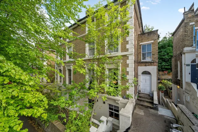 Photo 2 — Peak Hill Avenue, SE26