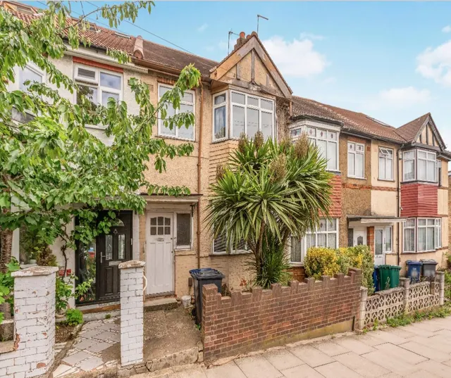 Long Lane, London, N3, photo 1