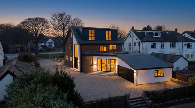 Otley Road, Adel, LS16, photo 2
