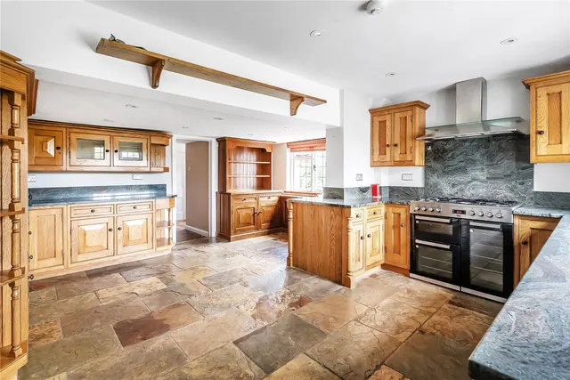 The Street, West Horsley, KT24, photo 2
