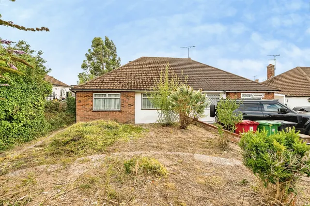 Clare Road, Taplow, Maidenhead, photo 1