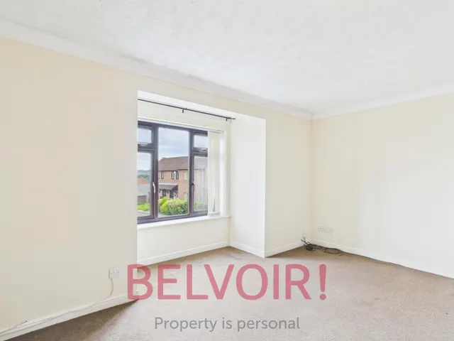 Photo 2 — Northwood Green, Stoke-on-Trent, ST1