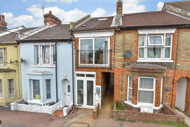 Walton Road, Folkestone, CT19, photo 1