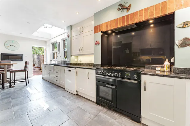 Broughton Road, Banbury, OX16, photo 3