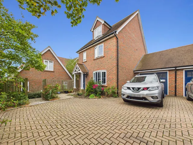 Elers Way, Thaxted, Dunmow, CM6 2FN, photo 1