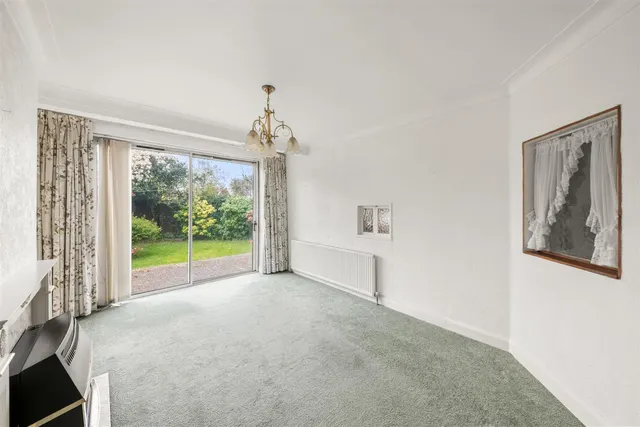 Ryecroft Avenue, Twickenham, photo 3