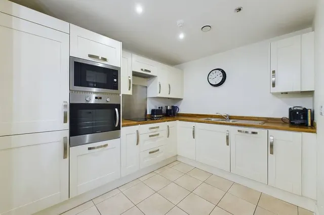 Slade Road, Bristol, BS20, photo 3