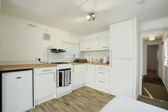 Hazelmere Avenue, Buckler Village, PL25, photo 3