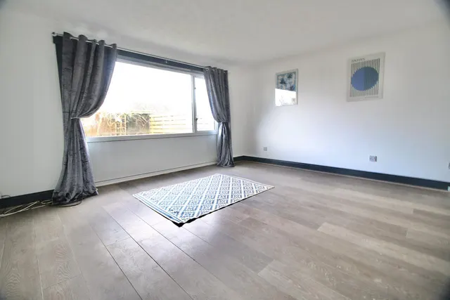 Photo 2 — Liddel Road, Cumbernauld, G67 1JD