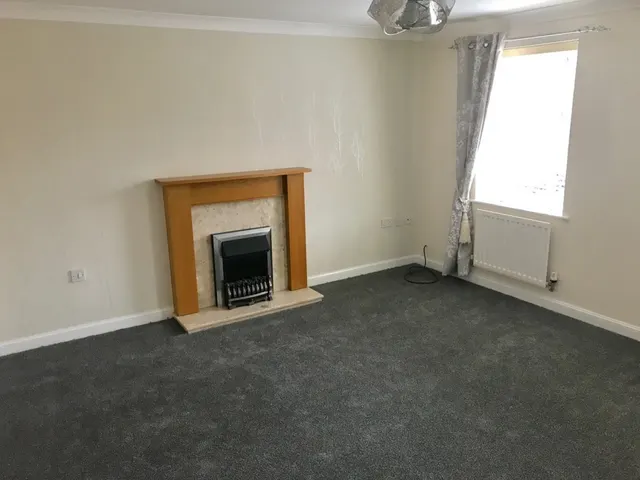 Photo 2 — Middle Meadow, Shireoaks, Worksop