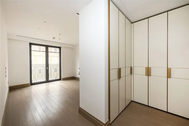 Lucan Place, Chelsea, SW3, photo 1