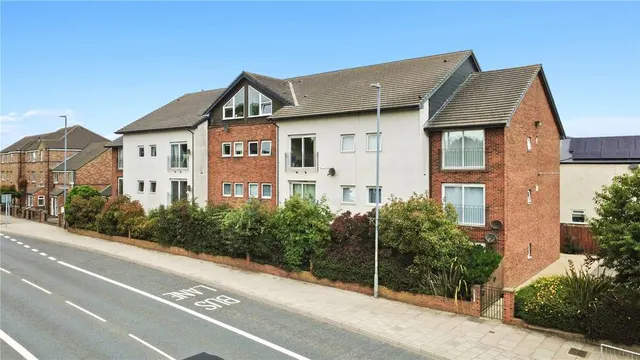 Photo 2 — Appletree Court, Bensham Road, Gateshead, NE8