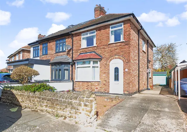 West Crescent, Beeston Rylands, NG9, photo 1