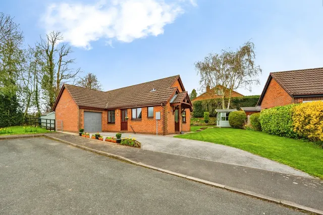 Stevenson Road, Doveridge, Ashbourne, photo 1