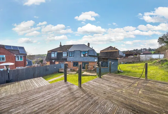 Photo 3 — Turtlegate Avenue, Bristol, BS13 8NW