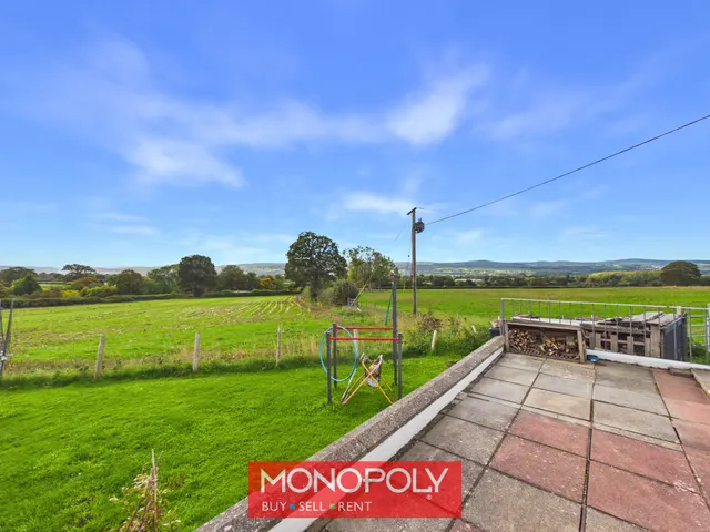 Tan Y Ffordd Cottages, Llangwyfan, LL16, photo 2