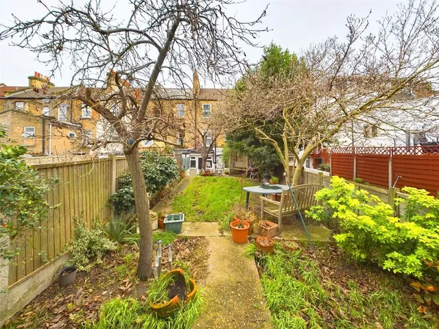 Upton Park Road, Forest Gate, E7, photo 2