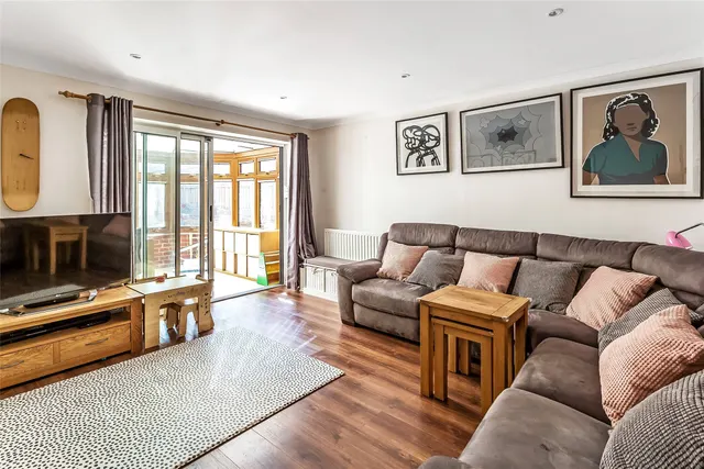 Oak End, Beare Green, RH5, photo 2