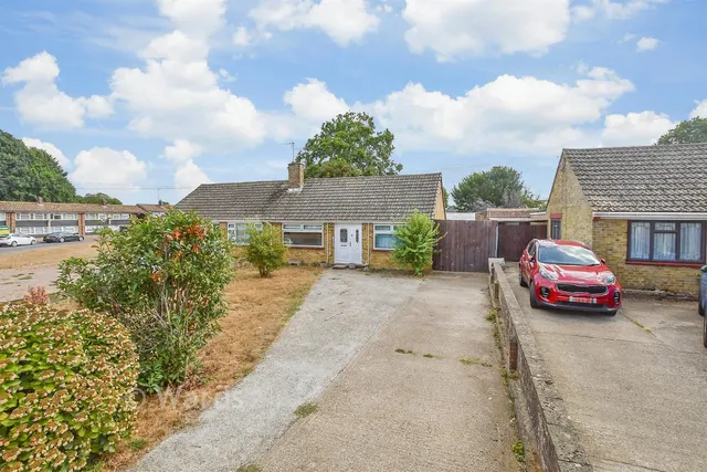 Wrangleden Road, Maidstone, ME15, photo 1
